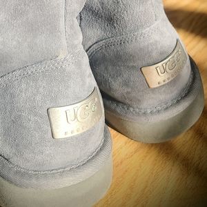 Women's size 8, tall, grey Ugg Boots LIMITED EDITION!!!
